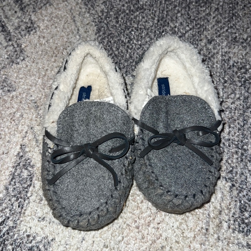 Stride right moccasins